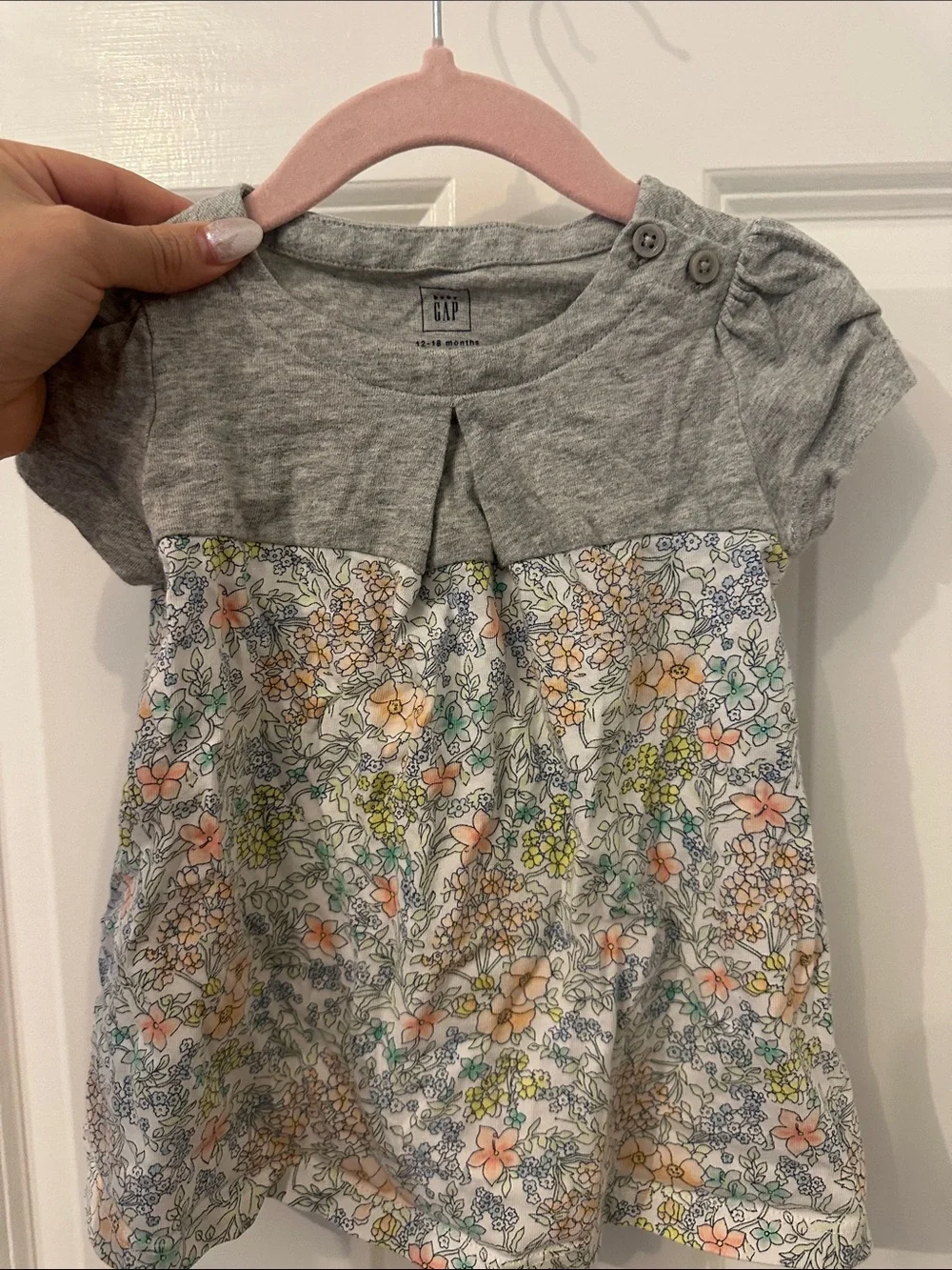 GAP Girls Heather Gray Top with Pastel Floral Skirt